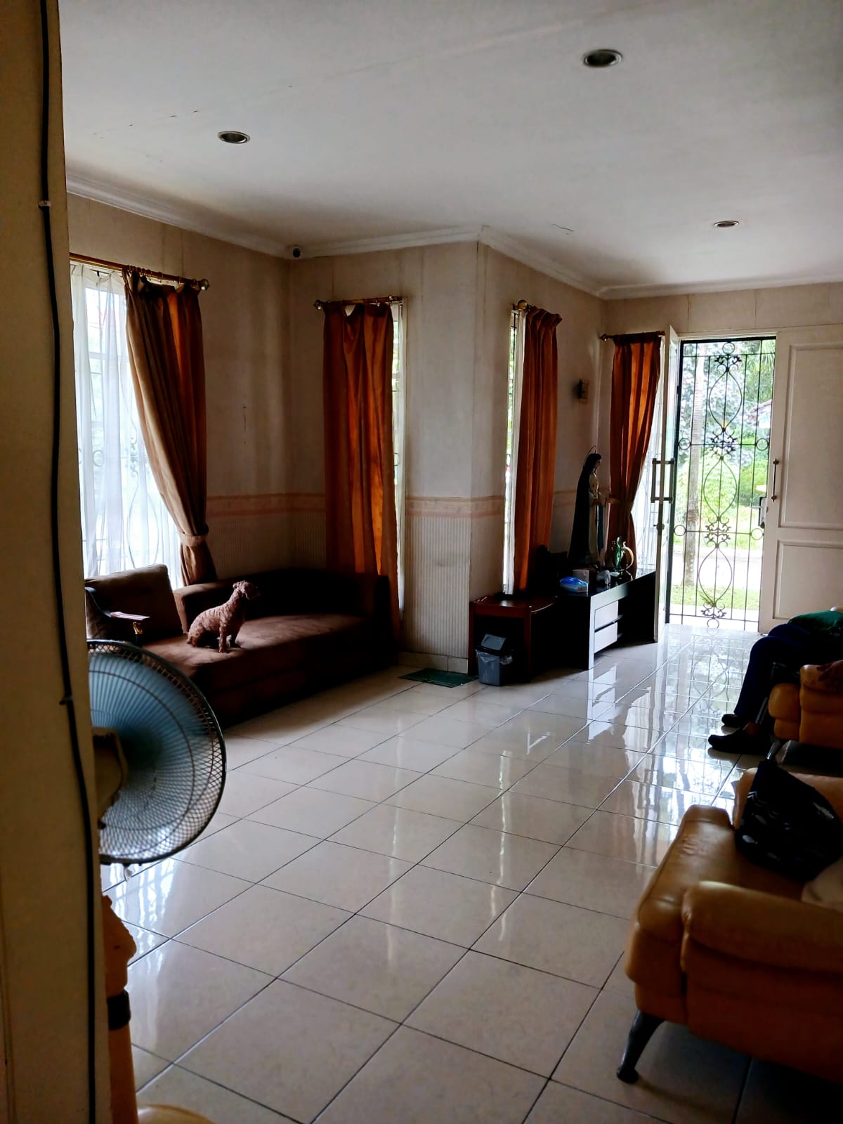 Rumah Dijual di Cluster Meadow Green Lippo Cikarang 